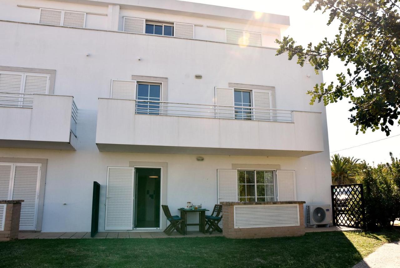 Doce Mar Apartment กาบานัส เด ตาวีรา ภายนอก รูปภาพ